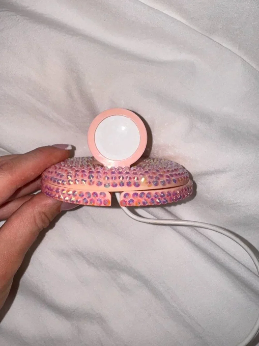 Bedazzled Apple Watch Stand (CHARGER NOT INCLUDED)